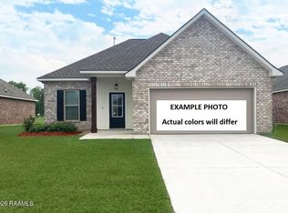 100 Maroon St, Youngsville, LA 70592