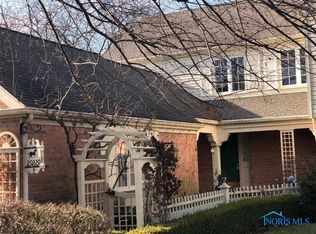 29229 Bates Rd, Perrysburg, OH 43551