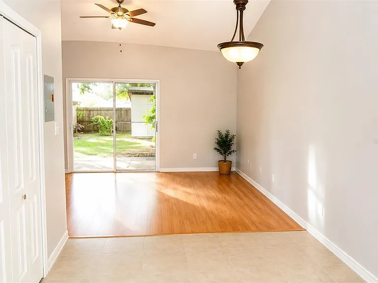 10032 Portale Ave — Photo 4