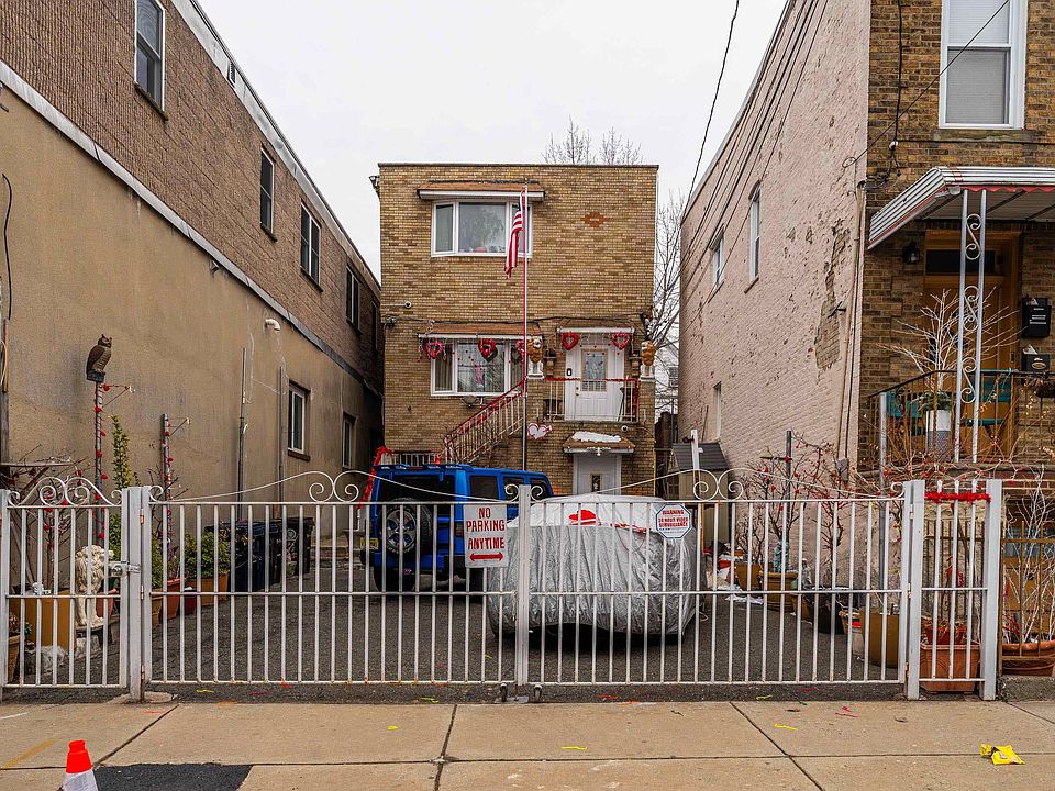 1st image of 325 68th St #4