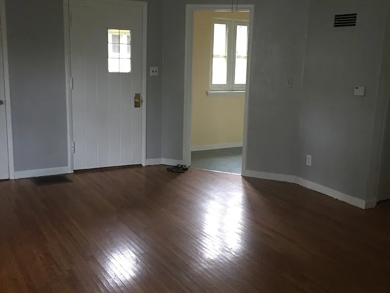 1014 Main St — Photo 10