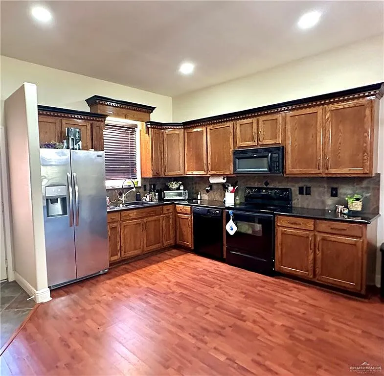 3 bed, 2.5 bath, 1737 sqft, $2,250 — Photo 4