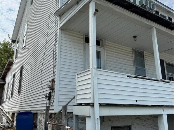 630 E Bertsch St, Lansford, PA 18232