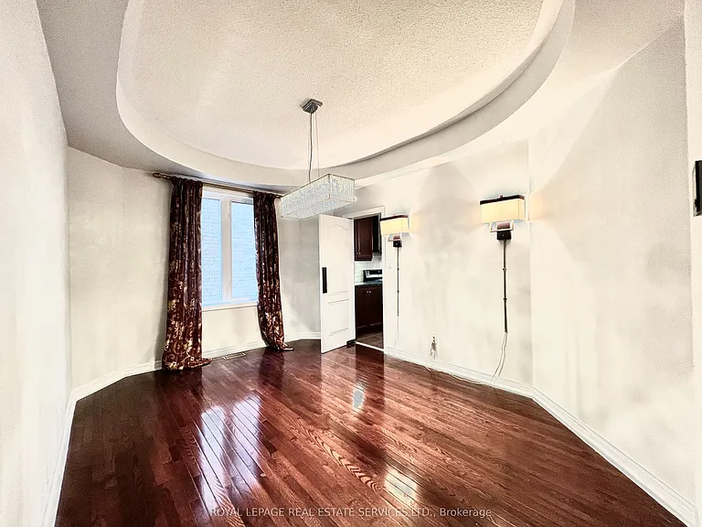 3306 Fox Run Cir — Photo 19