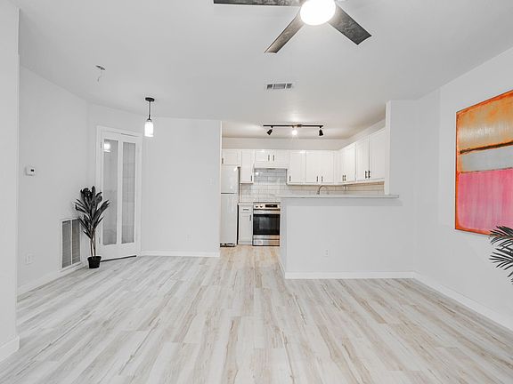 5th image of 6108 Abrams Rd APT 618