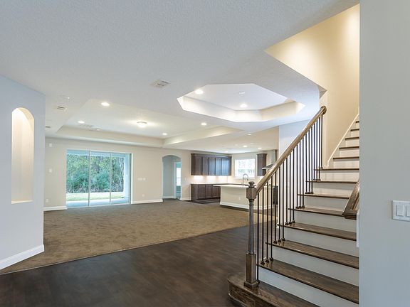 2nd image of 50 Deerfield Meadows Cir