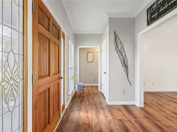 5th image of 87 Lee Rd #556