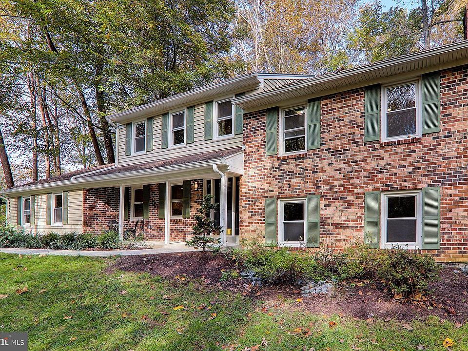 1st image of 5925 Innisvale Dr