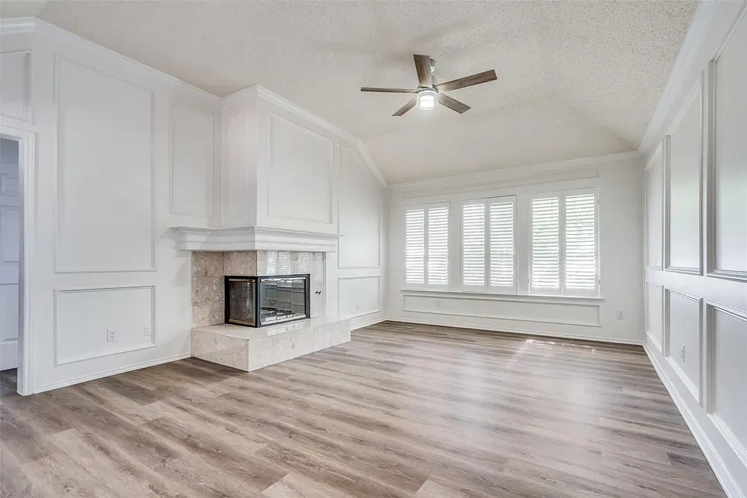 3 bed, 2344 sqft, $3,250 — Photo 2