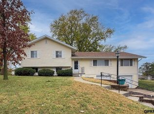 5714 N 79th Ave, Omaha, NE 68134