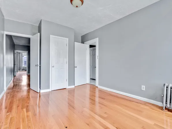 610 Ashford Street image 22 of 32