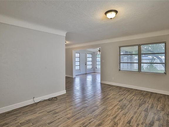 5th image of 4757 57th Ave N