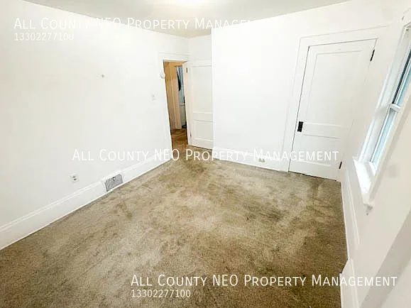 859 Brown St #UP — Photo 12