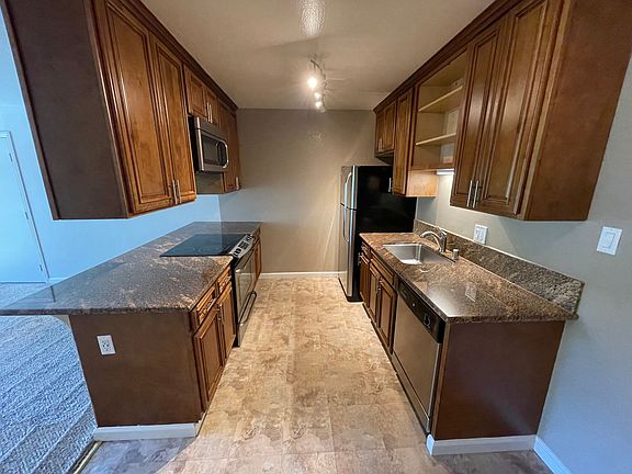 4th image of 1711 N St APT 9