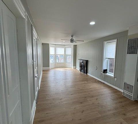 2nd image of 306 3rd St Unit 3