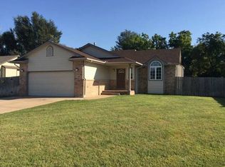 409 E Edwards St, Bentley, KS 67016