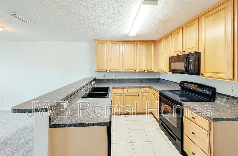 6700 Bowden Rd — Photo 2