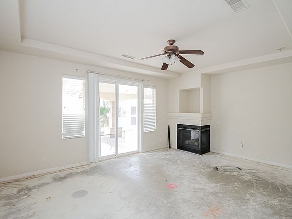 3rd image of 28511 Horseshoe Cir