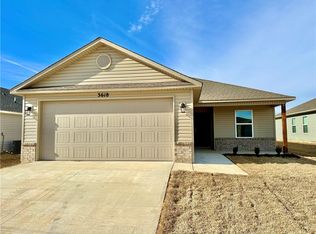 3618 S 3rd St, Rogers, AR 72758