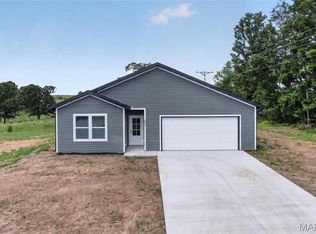 2043 Kay Ave, Lebanon, MO 65536