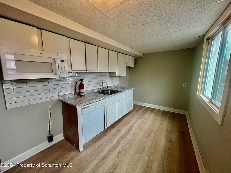 433 Boulevard Ave — Photo 1