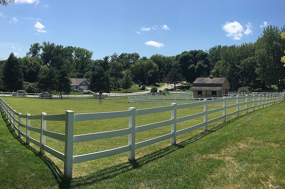 1st image of 20940 Timberlane Dr