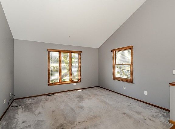 4th image of 37384 N Grand Blvd