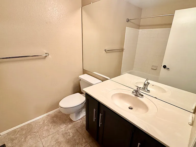 16646 S 33rd St — Photo 13