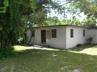 2886 10th Ave N, Palm Springs, FL 33461