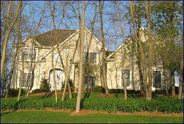 3004 Sutton Woods Ct Front View