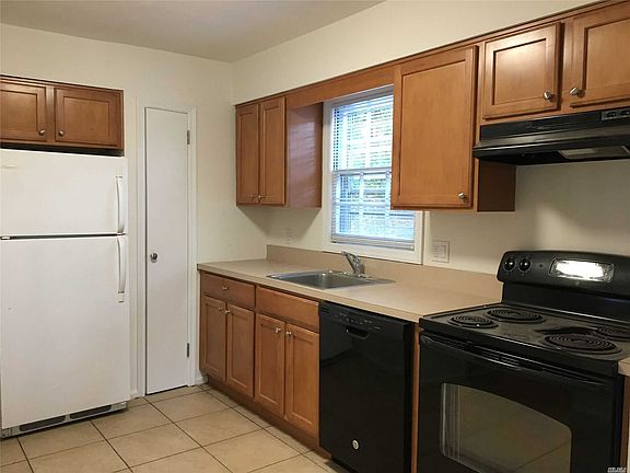 4th image of 27 Dunes Ln