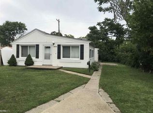28664 Melvin St, Roseville, MI 48066