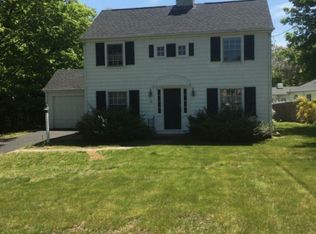 46 Fairview Ave, West Warwick, RI 02893