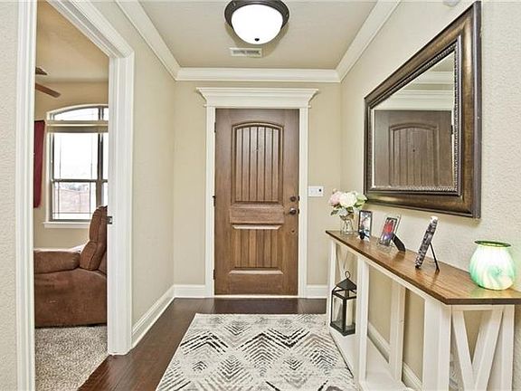 2nd image of 1051 Harvest St
