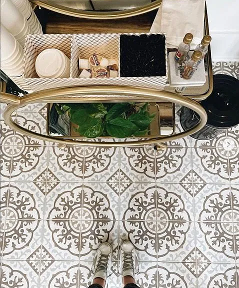 If you haven't picked up on this yet, we are OBSESSED with tile_and plants!