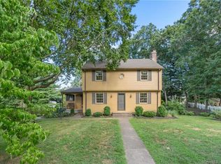 49 Tuck Rd, Manchester, CT 06040