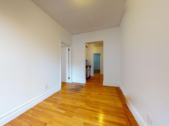5th image of 230 E 87th St APT 5A