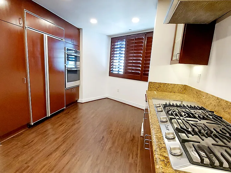 11847 Gorham Ave #201 — Photo 6