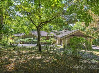 690 Halsted Rd, Cashiers, NC 28717