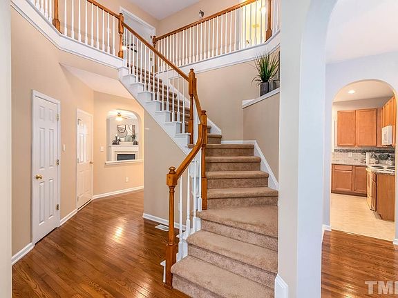 2nd image of 2514 Oleander Dr