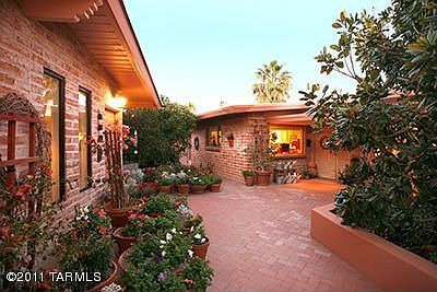 5th image of 6880 N Casas Adobes Dr