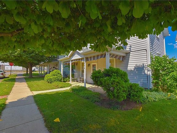 3rd image of 234 N Pomeroy Ave