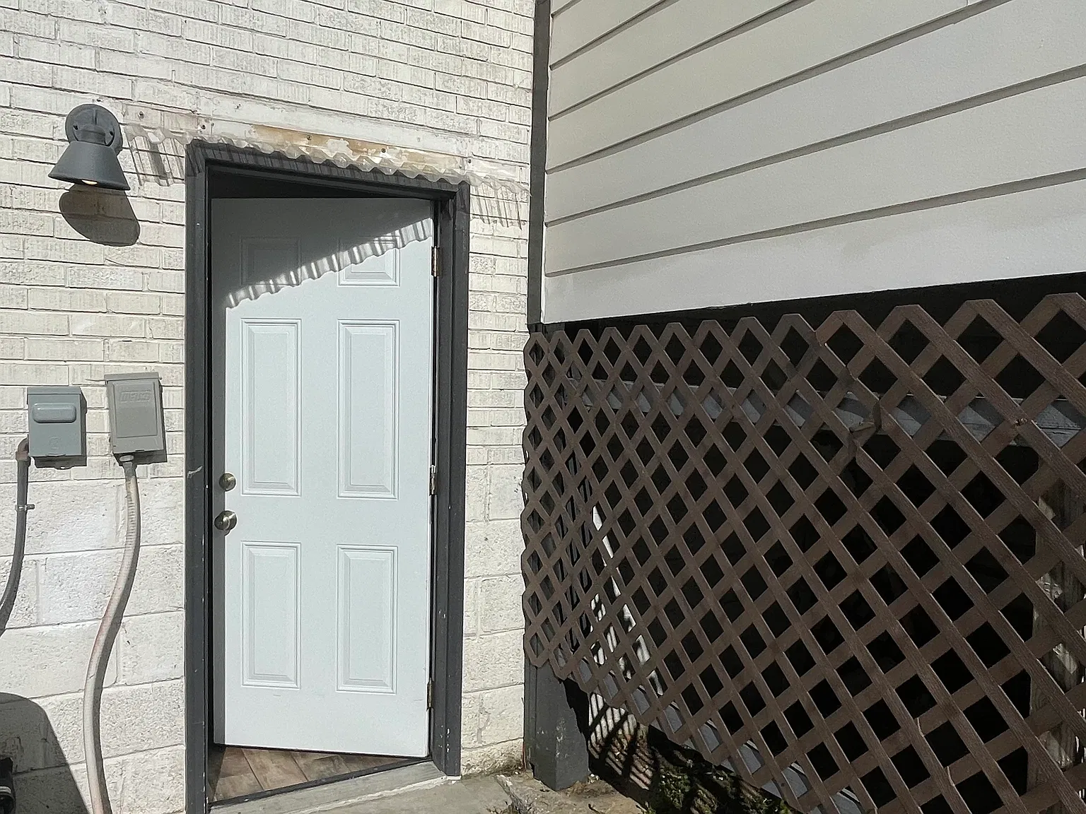 960 Jett St NW — Photo 2