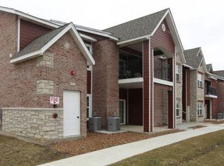 4805 John Garry Dr APT 201, Columbia, MO 65203