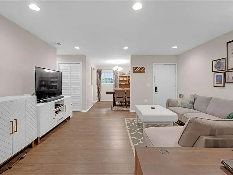 118 Lablanc Way NW — Photo 8
