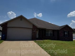 1982 S Farm Road 123, Springfield, MO 65807