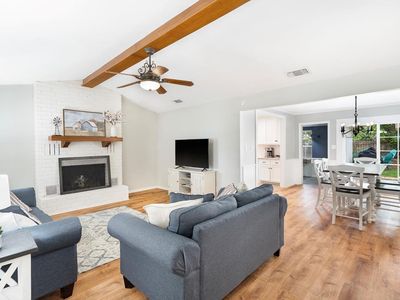 107 W Driftwood Dr, Fredericksburg, TX, 78624