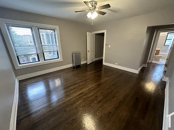 115 E 70th St, Chicago, IL 60637