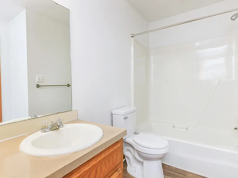 Belmont Heights Apartments & Townhomes — Photo 65