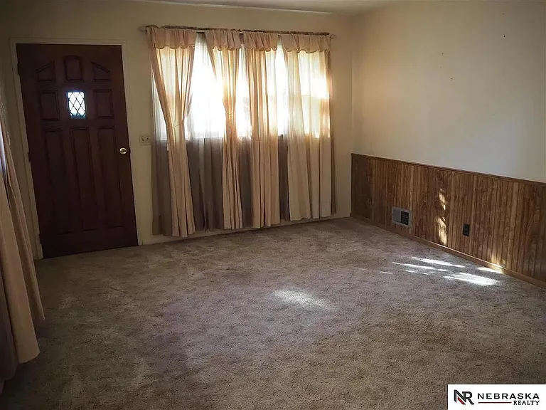 4167 S 61st Ave — Photo 10